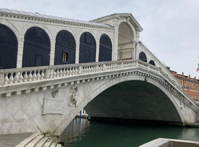 Appartement ,ghetto,biennale, Campo Maddalena Venetië
