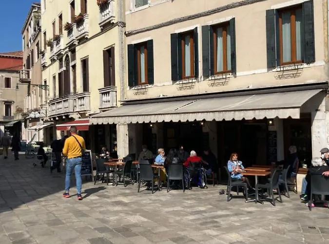 Appartement ,ghetto,biennale, Campo Maddalena *